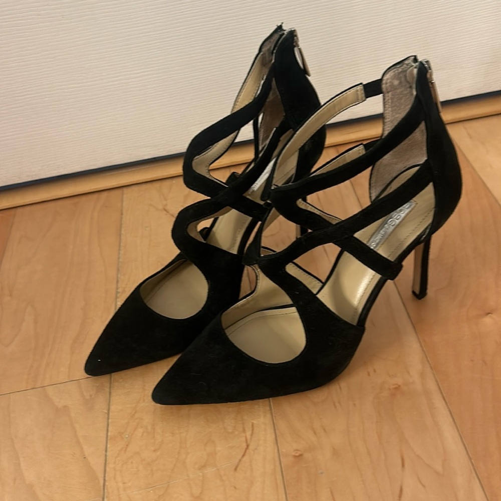 BCBGeneration black suede pumps